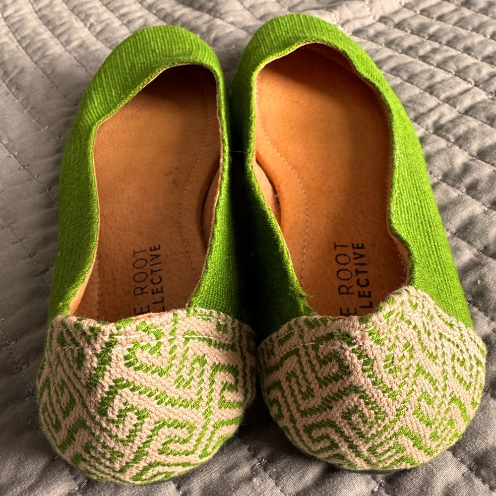 The Root Collective size 8 stunning green flats, worn twice